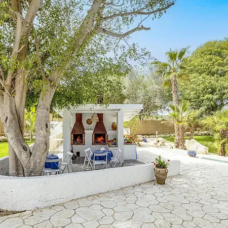 Villa Mediterraneo By Santa Maria Del Focallo
